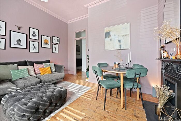 1 Bedroom Flat For Sale In Endymion Road, London, N4