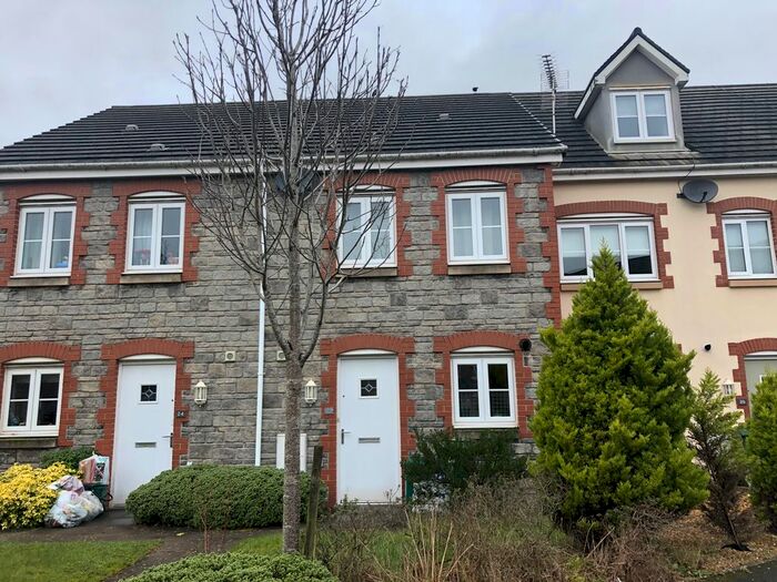 2 Bedroom Town House To Rent In Heol Gruffydd, Rhydyfelin, Pontypridd CF37