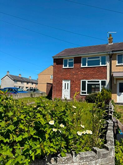 3 Bedroom Terraced House To Rent In Ffordd Mela, Pwllheli, LL53