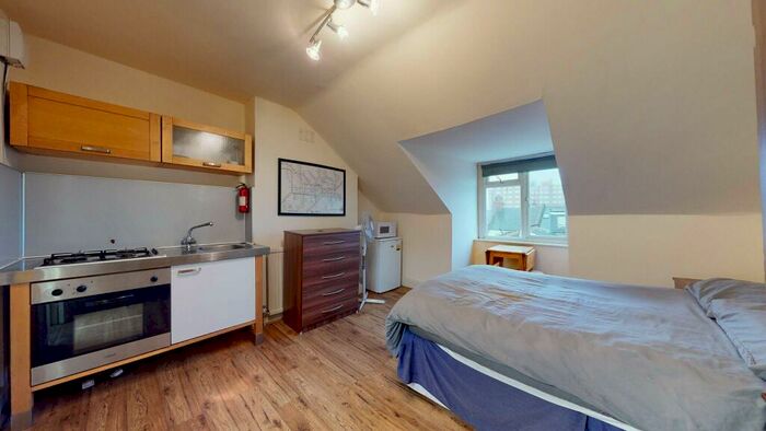 Studio To Rent In Chichele Road, NW2