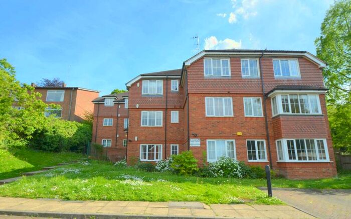 2 Bedroom Apartment To Rent In Greatacre, Chesham, HP5