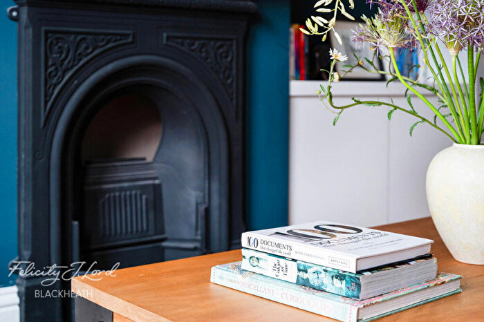 3 Bedroom Terraced House For Sale In Admaston Road, London, SE18