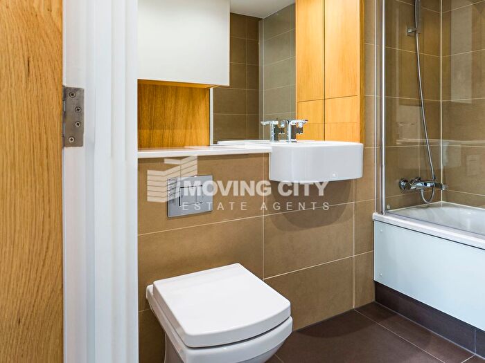 2 Bedroom Flat To Rent In City West Tower, High Street, E15