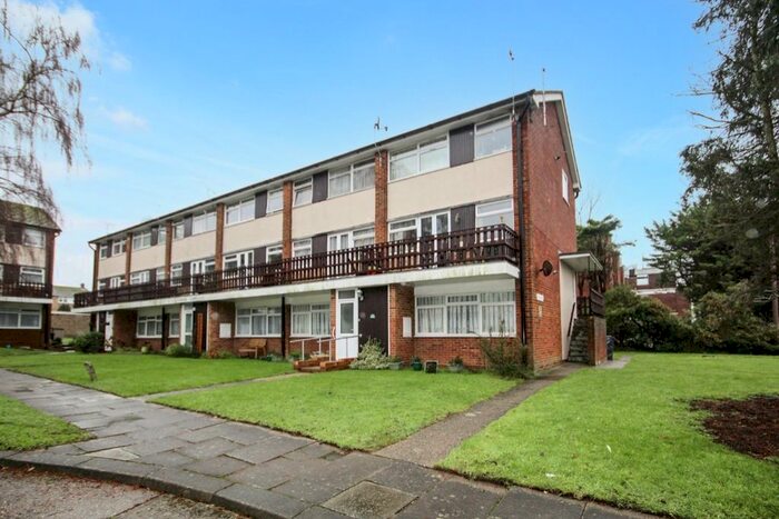 2 Bedroom Flat To Rent In Flat Exmoor Court Exmoor Drive, Worthing, West Sussex, BN13