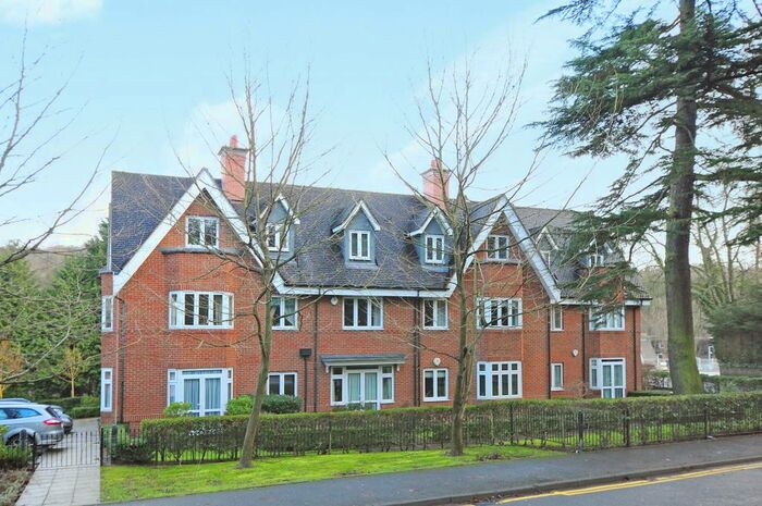 2 Bedroom Flat To Rent In Hayes Lane, Kenley, CR8