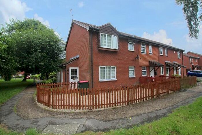 1 Bedroom End Of Terrace House To Rent In St. Aubin Close, Crawley, West Sussex., RH11