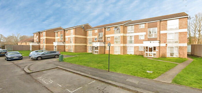 2 Bedroom Flat To Rent In Jasmine Gardens, Harrow, HA2