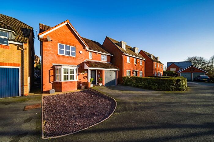 4 Bedroom Detached House For Sale In Sheaves Close, Abram, WN2