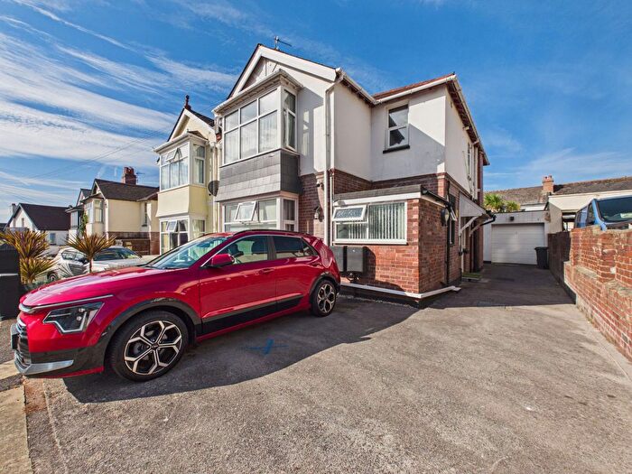 2 Bedroom Flat For Sale In Fortescue Road, Preston, Paignton, TQ3