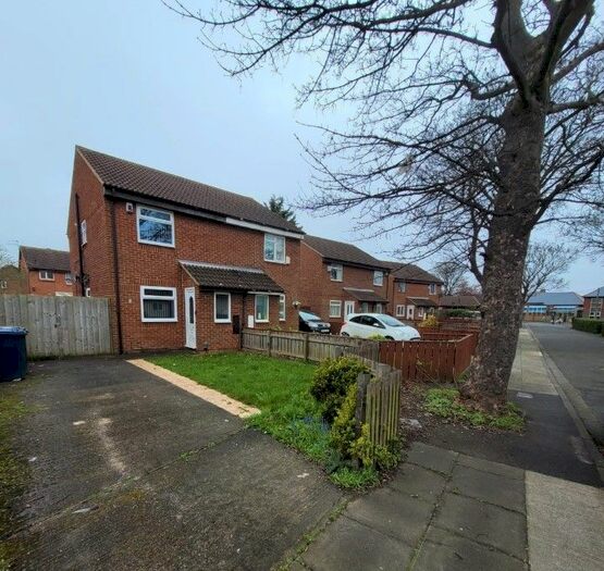 2 Bedroom Semi-Detached House To Rent In St. Andrew's Road West, Middlesbrough, TS6