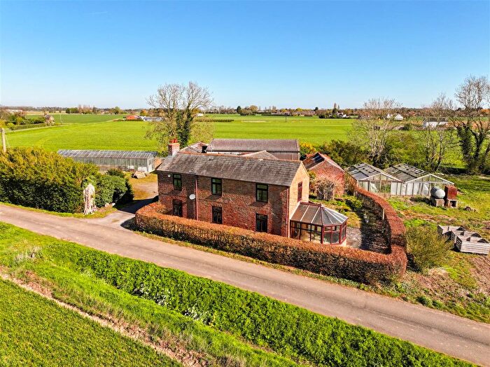 4 Bedroom Detached House For Sale In Little Marsh Lane, Fleet, Holbeach, Spalding, PE12