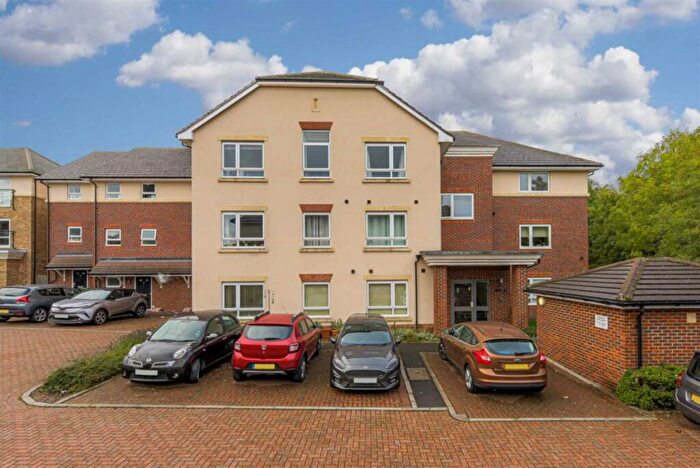 2 Bedroom Apartment To Rent In Dalmeny Way, Epsom, KT18
