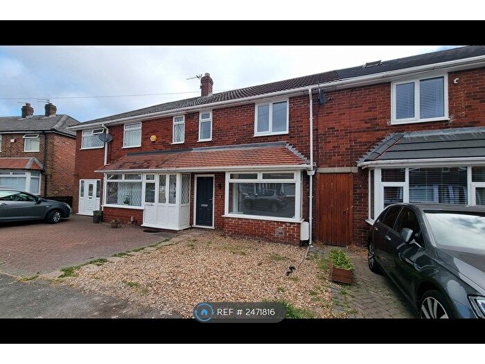 3 Bedroom Terraced House To Rent In Glenmore Drive, Failsworth, Manchester, M35