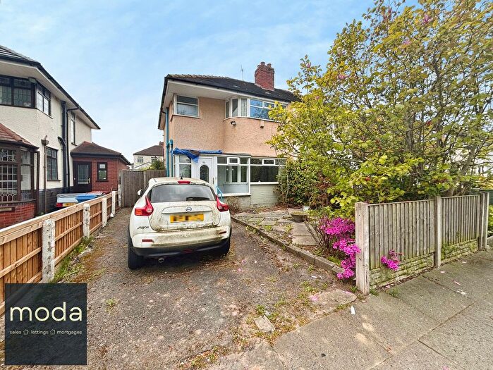 3 Bedroom Semi-Detached House For Sale In Pilch Lane, Liverpool, L14