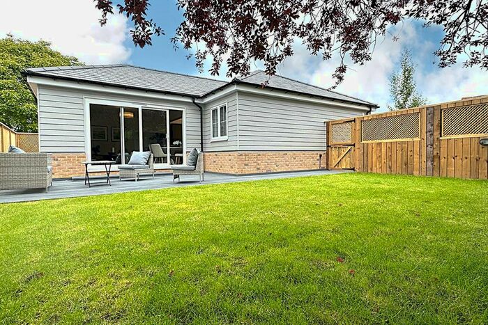 2 Bedroom Bungalow For Sale In Chantry Close, Bishop's Stortford, CM23