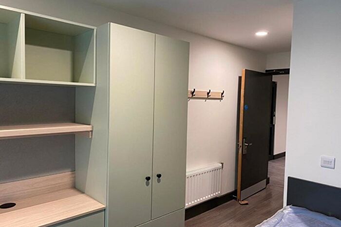 2 Bedroom Flat To Rent In Saint Thomas Street, Bristol, BS1