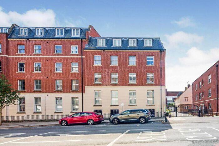 2 Bedroom Apartment To Rent In Flagstaff Court, Canterbury, CT1