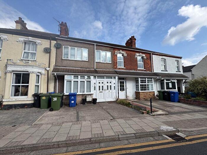 3 Bedroom Terraced House For Sale In Mill Road, Cleethorpes, DN35