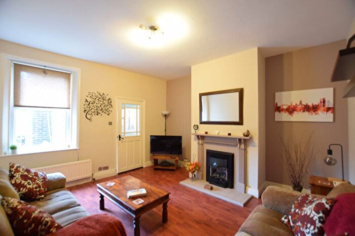 2 Bedroom Flat To Rent In Coldwell Terrace, Felling, Gateshead, NE10