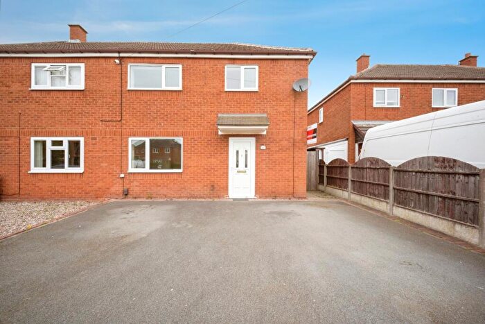 3 Bedroom Semi Detached House For Sale In Beauchamp Road, Hockley, Tamworth, Staffordshire, B77
