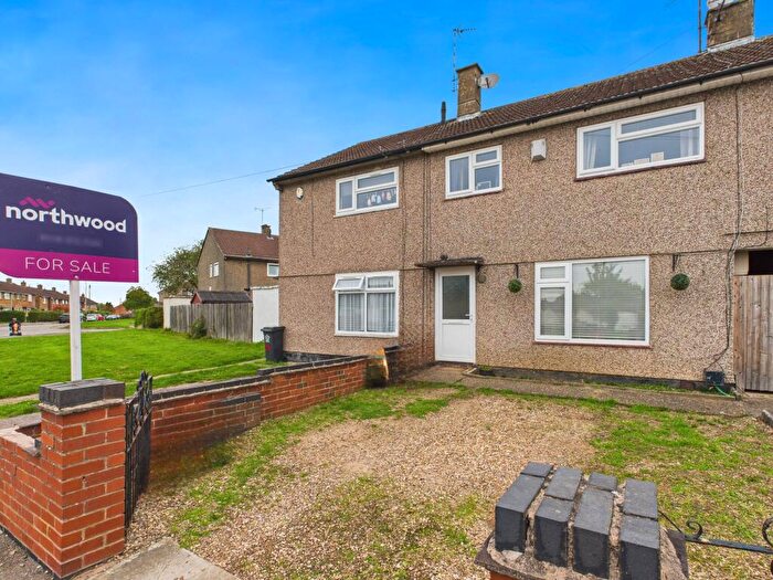 3 Bedroom Terraced House For Sale In Garnett Crescent, Leicester, LE2