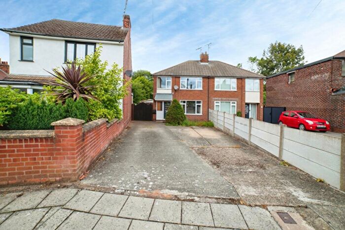3 Bedroom Semi-Detached House For Sale In Fairfield Drive, Mansfield, Nottinghamshire, NG18