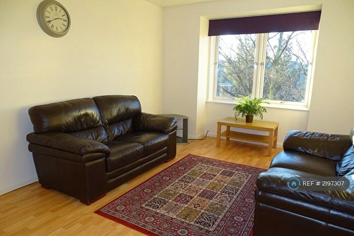 2 Bedroom Flat To Rent In Caroline Apartments, Aberdeen, AB25