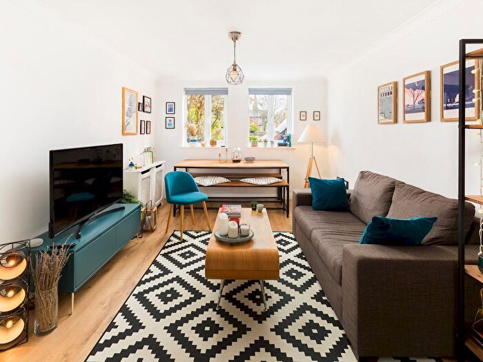 1 Bedroom Flat To Rent In Royal Leamington Spa, CV31