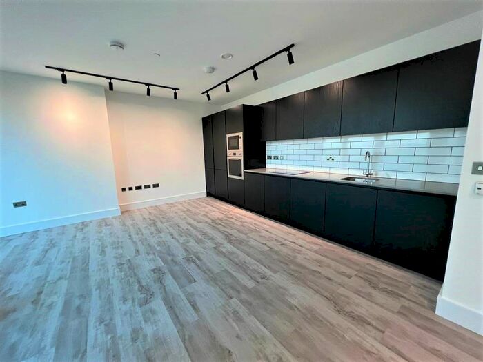 1 Bedroom Flat To Rent In Portal Way, London, W3