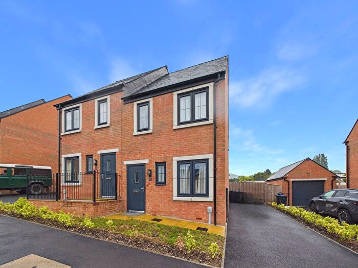 2 Bedroom Semi-Detached House For Sale In Carriage Drive, Darley Dale, DE4