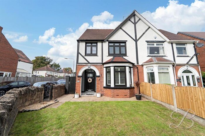 3 Bedroom Semi-Detached House For Sale In Leeming Lane South, Mansfield Woodhouse, Mansfield, NG19