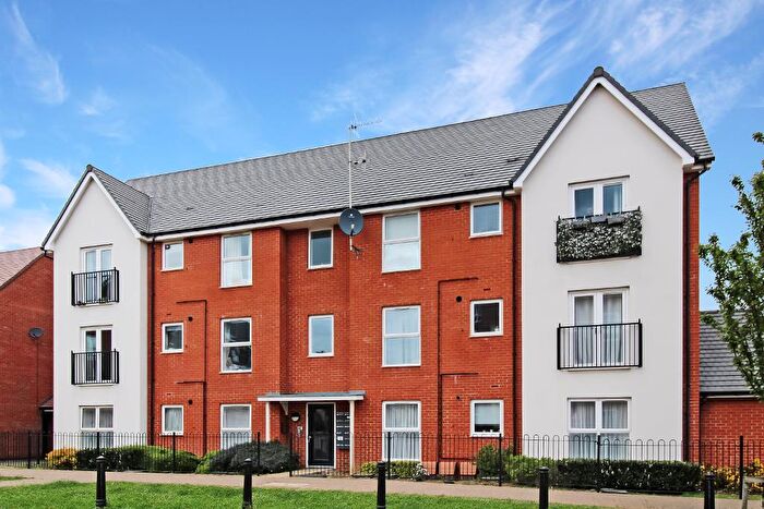 2 Bedroom Flat For Sale In Galapagos Grove, Newton Leys, Milton Keynes, Buckinghamshire, MK3