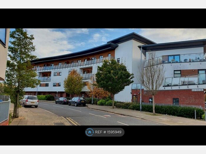 2 Bedroom Flat To Rent In Blue Moon Way, Manchester, M14