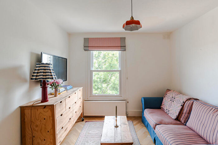 1 Bedroom Flat For Sale In Gipsy Road, London, SE27