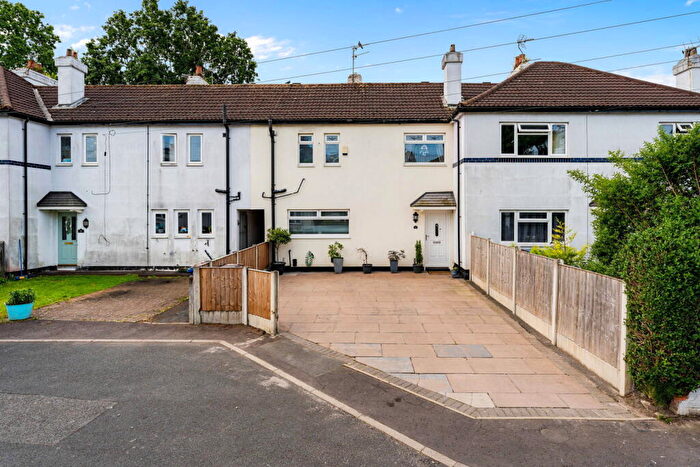 3 Bedroom Terraced House For Sale In Brialea Gardens, Burnage, M19