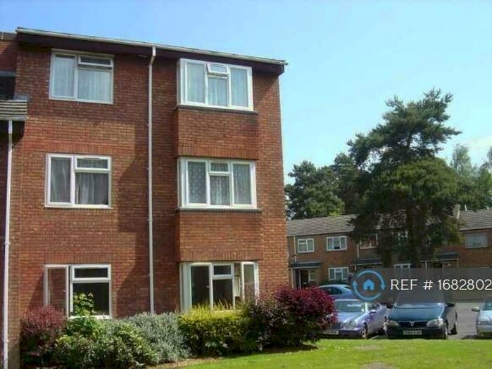 1 Bedroom Flat To Rent In Liddell Way, Ascot, SL5