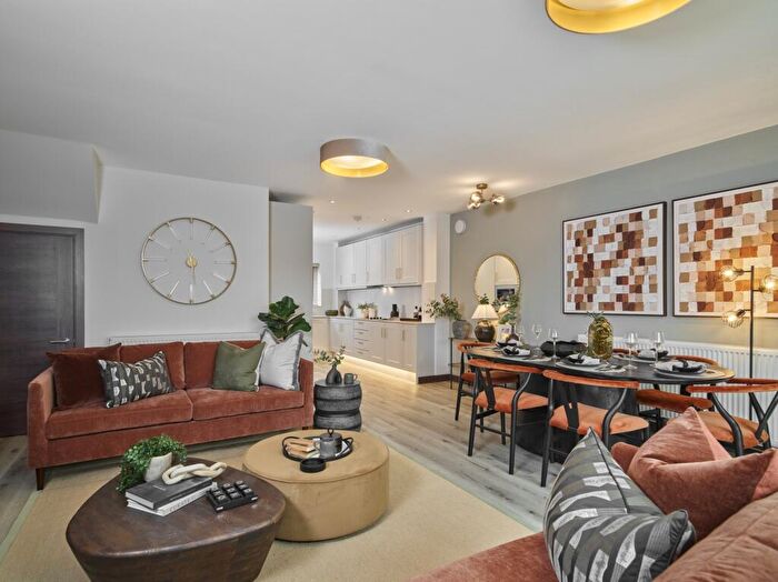 4 Bedroom Semi Detached House For Sale In Thornwood Park, Thornwood, Epping, CM16