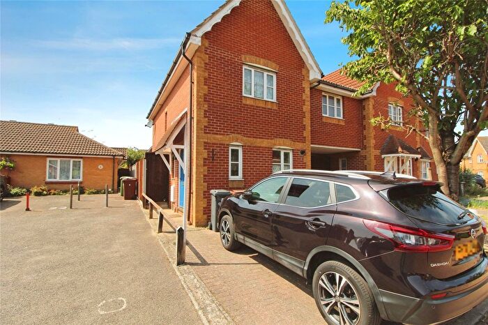 3 Bedroom End Of Terrace House To Rent In Fuchsia Close, Rush Green, Romford, RM7