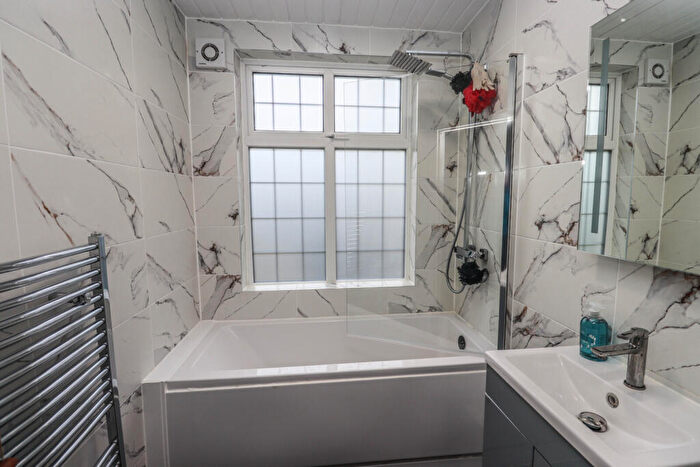 3 Bedroom Detached House For Sale In Winchelsea Drive, CM2