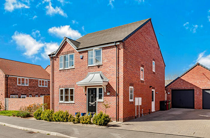 4 Bedroom Detached House For Sale In Michaelwood Way, Chesterfield, S44