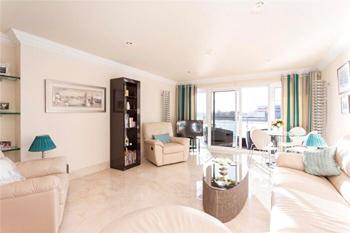 2 Bedroom Apartment For Sale In Capital Wharf, Wapping High Street, London, E1W