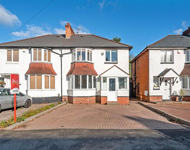 3 Bedroom Semi-Detached House For Sale In Ulverley Green Road, Solihull, B92