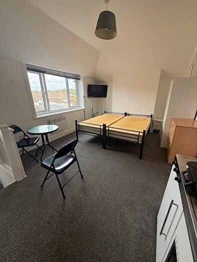 Studio To Rent In The Triangle, Bournemouth, BH2