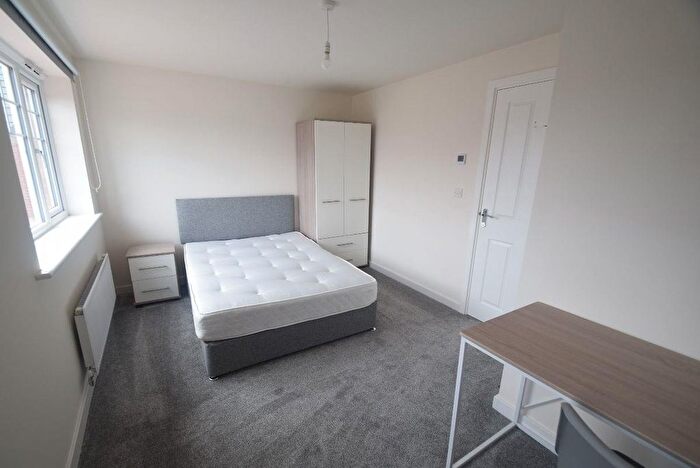 4 Bedroom Semi-Detached House To Rent In Centenary Way, Newport, TF10