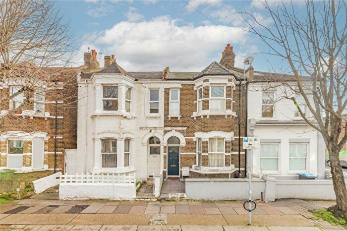 2 Bedroom Apartment To Rent In College Road, London, NW10