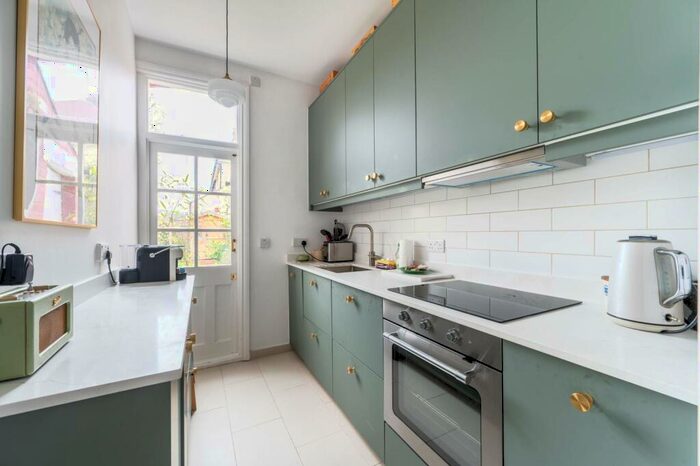 3 Bedroom House To Rent In Hamilton Road, Willesden Green, London, NW10