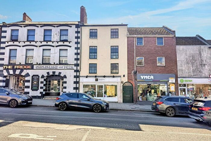 2 Bedroom Flat For Sale In Bridport, DT6