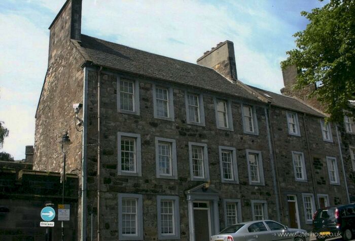 3 Bedroom Flat To Rent In St John Street, Stirling, FK8