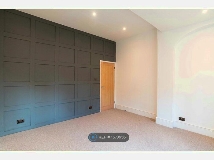 2 Bedroom Terraced House To Rent In Conyers Road, London, SW16