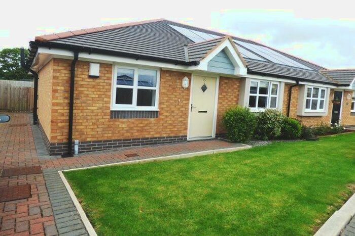 2 Bedroom Bungalow To Rent In Dalar Aur, Llandudno Junction, LL31